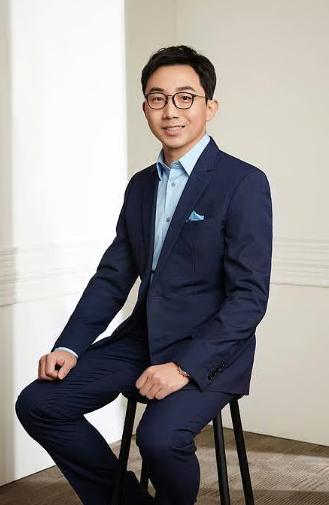 Wag Ning has become a global symbol of the "spiritual consumption" economy, maintaining a massive net worth